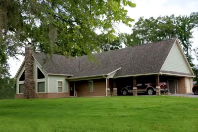 The Kelly House — Custom Home Builders project by WJ Sellers Homes Inc.