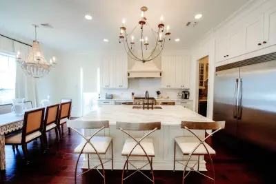 Light Transitional Culinary Space — Tile & Stone Installation Services project by Palatial Stone & Tile