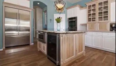 Sparks Bespoke Kitchen — Kitchen Remodeling project by Star Construction Sales LLC