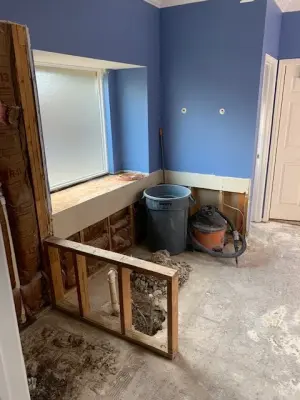 Quarter-Century Home, Master Bath Upgrade — Kitchen Remodeling project by Redoux, LLC.