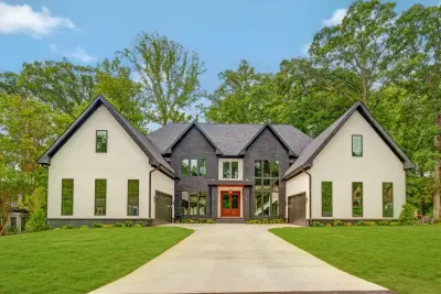 8539 Aponi Road, Vienna, Virginia by LUKA Design And Build