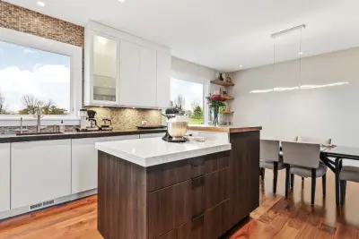 A Shift in the Western Suburbs by Airoom Architects-Builders-Remodelers
