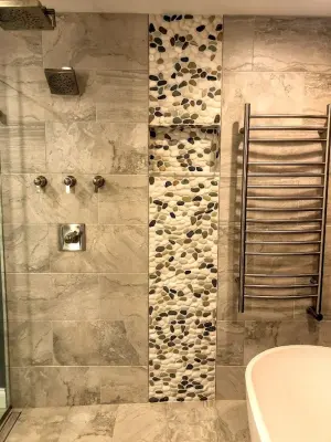 Aberdeen Primary Bathroom by Whitney Garrett / Kenwood Kitchens