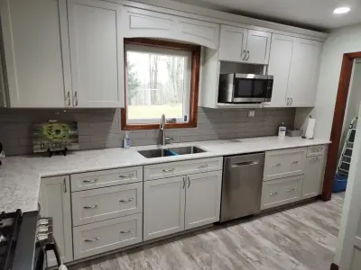 RPH Construction LLC - Flooring Installation Services in Springboro, PA