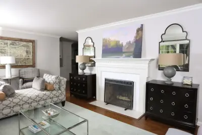 Arden Lounge Area by Compass Design, LLC