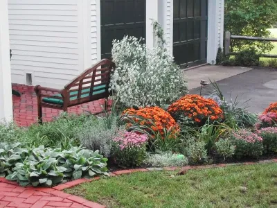 Maria von Brincken Landscape Garden Design - Outdoor Lighting Installation in Sudbury, MA