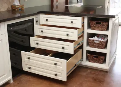 John Moyles Builder - Custom Cabinets & Cabinetry in Riverside, CA