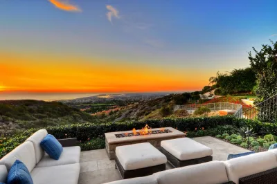 Mark Scott Associates | Landscape Architecture - Outdoor Lighting Installation in Newport Beach, CA