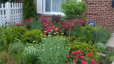 Urban Gardens — Landscape Design project by Anne Roberts Gardens, Inc. in Chicago