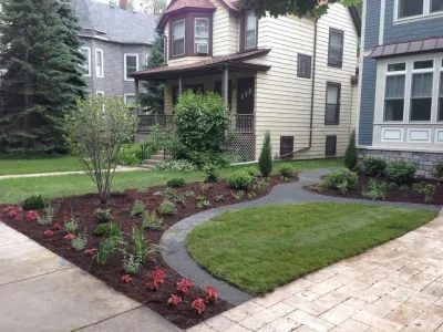 New Construction — Landscape Design project by Anne Roberts Gardens, Inc. in Chicago