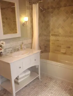 CHR Design & Build - Bathroom Remodeling in Elmhurst, IL