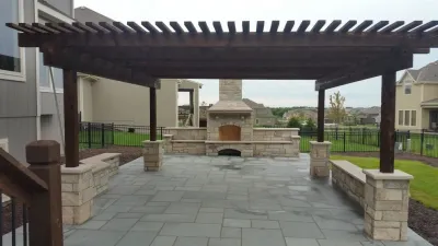 Spears Project by Maverick Landscaping, Porch And Patio