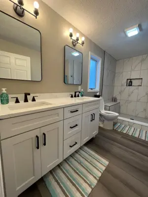 Grandpoint Main Bathroom Renovation by Anna Kennedy With MBS Interiors