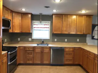 Boerne, TX - Cabinet Painting by Ballroom Baths & Home Design