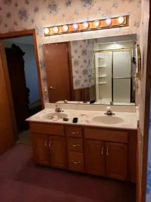 Bellevue Bathroom Renovation by McKean's Floor To Ceiling