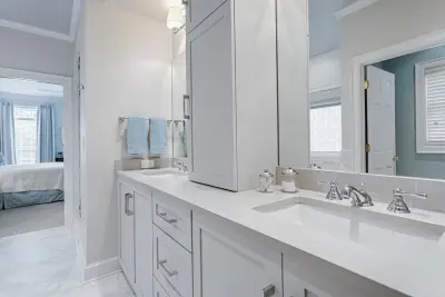 Belmont Primary Bathroom by Detailed Interiors Inc.