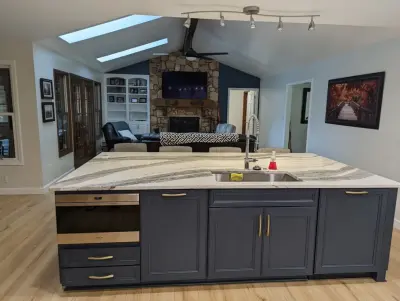 Belmont NC Kitchen Renovation Featuring Large Island — Kitchen Remodeling project by 7 Day Kitchens