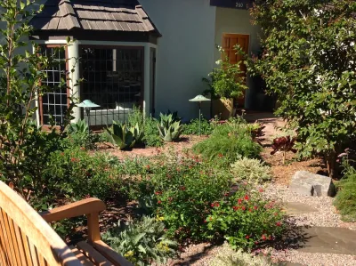 Mayita Dinos Garden Design - Garden Remodeling in Culver City, CA