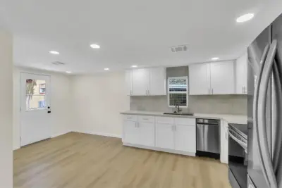 DHY Texas Builders - Flooring Installation Services in Houston, TX