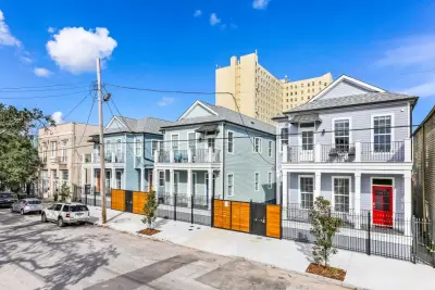 Carondelet Project 1212-1222 by MGI Construction