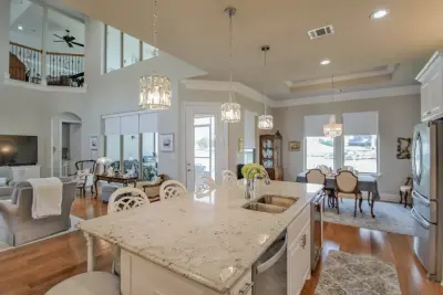 Fresh Abode by CMEG Construction & Remodeling