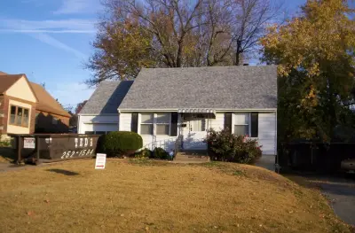 Hank's Remodeling LLC. - Roofing & Gutter Services in Kansas City, MO