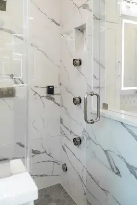 Oakdale Primary Bathroom Renovation — Home Renovation & Remodeling Services project by Villa Casa Homes