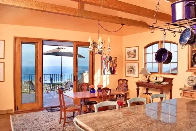 Ocean View - Award-Winning New Build 2010 by Dovetail Projects