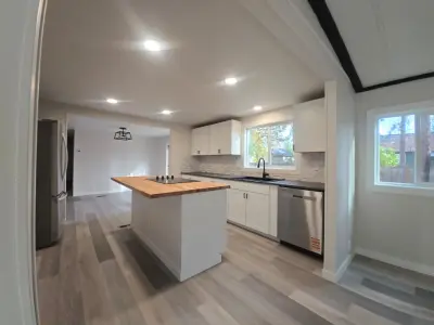 Hhc LLC - Carpentry & Woodworking in Sisters, OR
