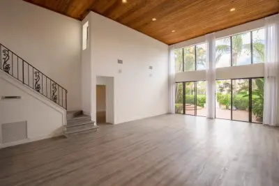 HKV Group - Insulation Installation in Doral, FL