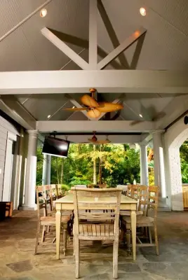 Cabana by the Pool by Brandon Construction Co. Inc.