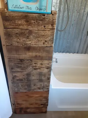 Outcast Construction Crew LLC - Flooring Installation Services in Franklinton, LA