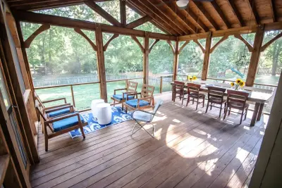 Franklin Screened Porch by Building Company Number 7, Inc.