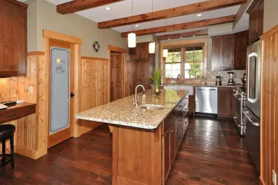 Silver Summit Cabin by Baratto Brothers Construction