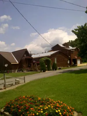 Patriot Contracting LLC - Roofing & Gutter Services in Fayetteville, WV
