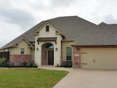 Lyon Homes - Drywall Installation & Repair in College Station, TX