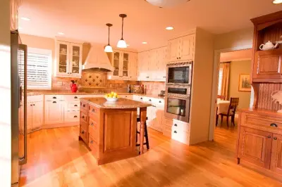 Tuscan-Inspired Kitchen by Matt White, Neil Kelly Company
