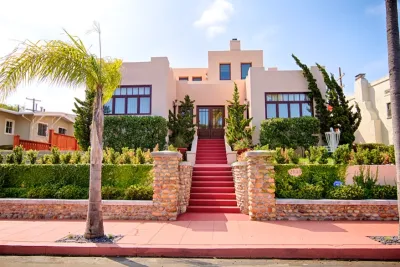 Southern California Contemporary — Landscape Design project by Mooch Exterior Designs, Inc. in San Diego