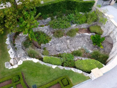 Italian Estate – Memorial by Moss Landscaping