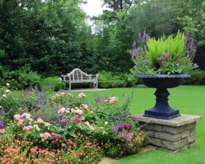 Poolside Summer Gardens – Memorial, Houston — Landscape Design project by Moss Landscaping in Houston