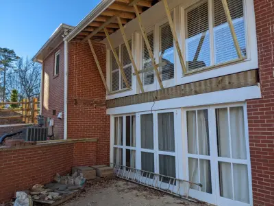 Classic Timber Deck by Conservation Renovations Inc.