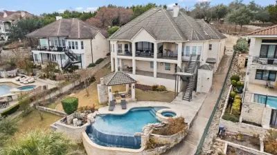 Ridge of the Kingfisher — Home Renovation & Remodeling Services project by DNA Builds