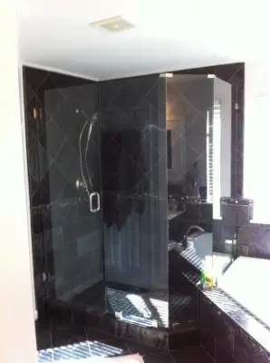 Custom Glass Mirror Image LLC - Window Installation & Replacement in Saint Peters, MO