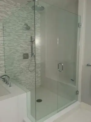 Custom Glass Mirror Image LLC - Window Installation & Replacement in Saint Peters, MO