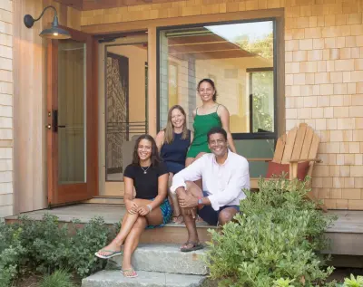 Deep Cove Bottom - South Mountain Corporation - Alpen Zenith Windows by Alpen High Performance Products