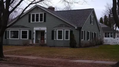 Hometown Glass & Improvement, Inc - Door Installation & Replacement in Beaver Dam, WI