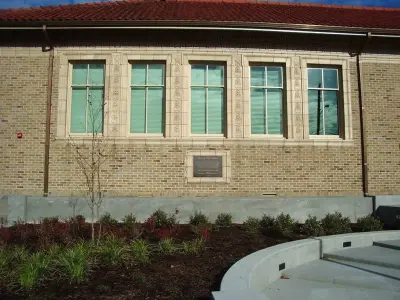 Lundgren Enterprises - Window Installation & Replacement in Seattle, WA