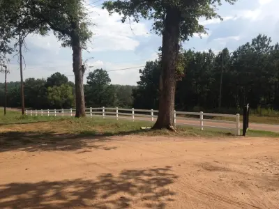 Lowe's Home Improvement Bossier City/Shreveport - Fence Installation in Bossier City, LA
