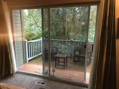 Signature Window & Door Replacement - Door Installation & Replacement in Kent, WA