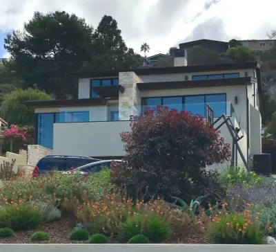 Palos Verdes View — Landscape Design project by Outside InStyle